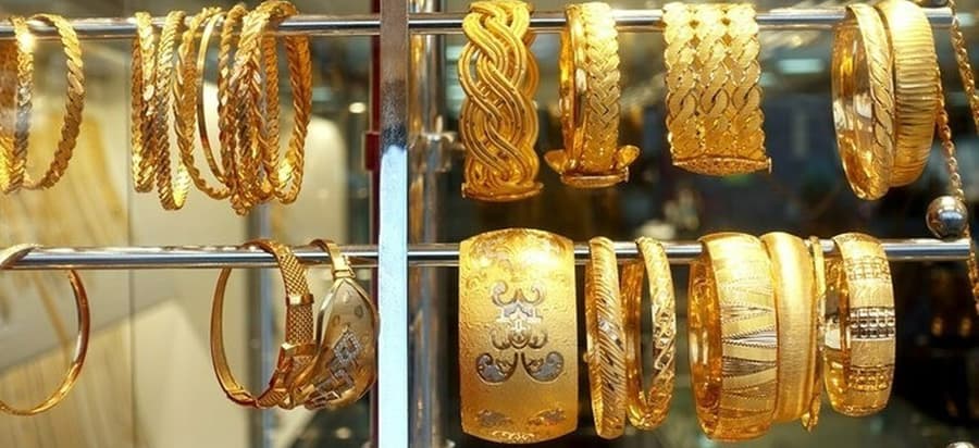 بدبینی به طلا بیشتر شد؛ تحلیل۱۷ کارشناس از آینده بازار
